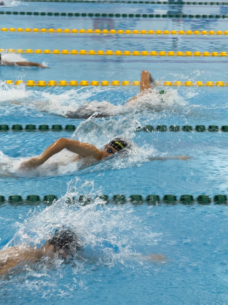 圖1 周浩正於100米自由泳初賽